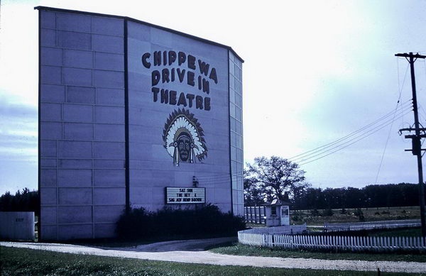 Chippewa Drive-In Theatre